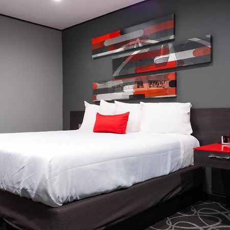 Astro Pasadena Hotel Eksteriør billede