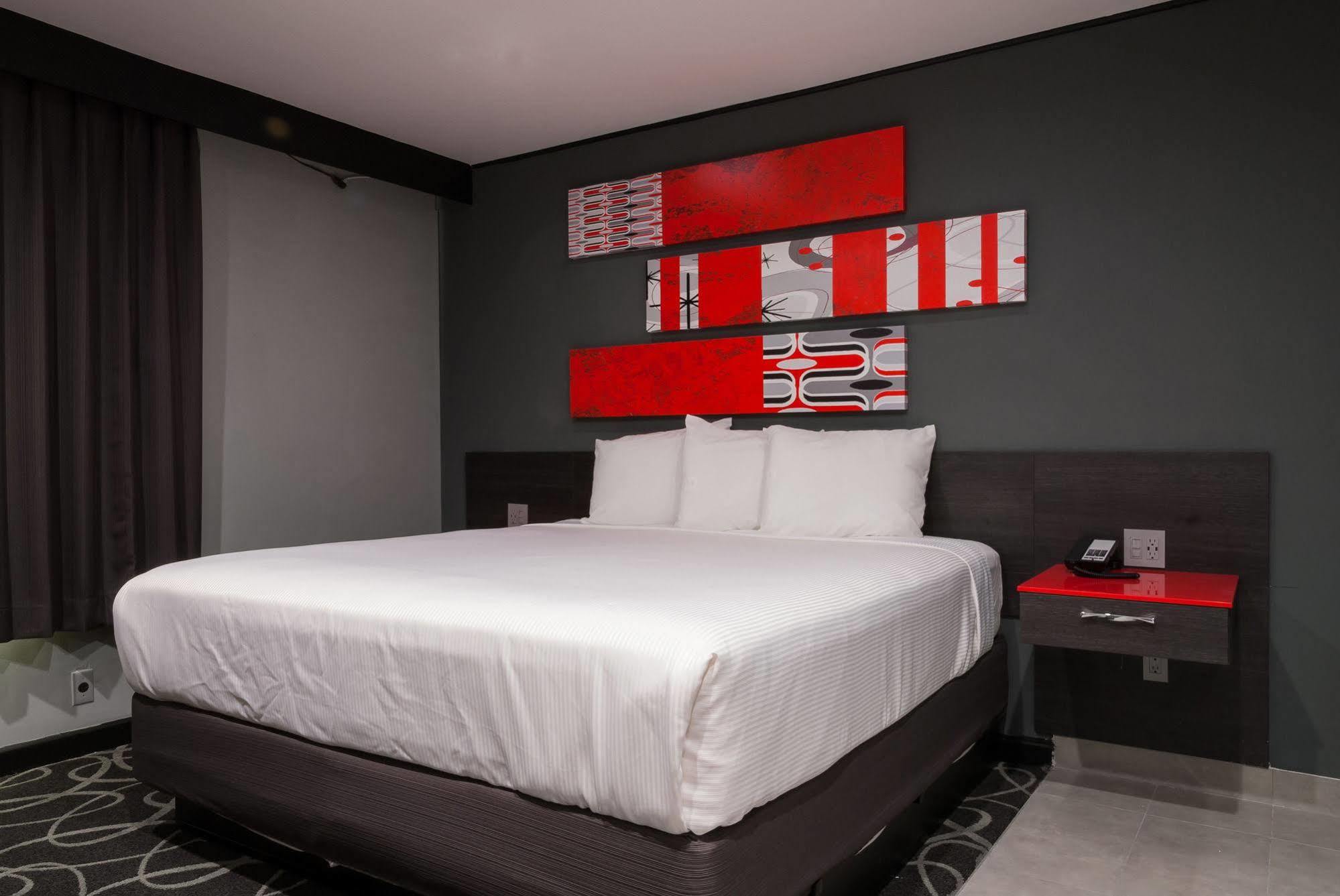 Astro Pasadena Hotel Eksteriør billede