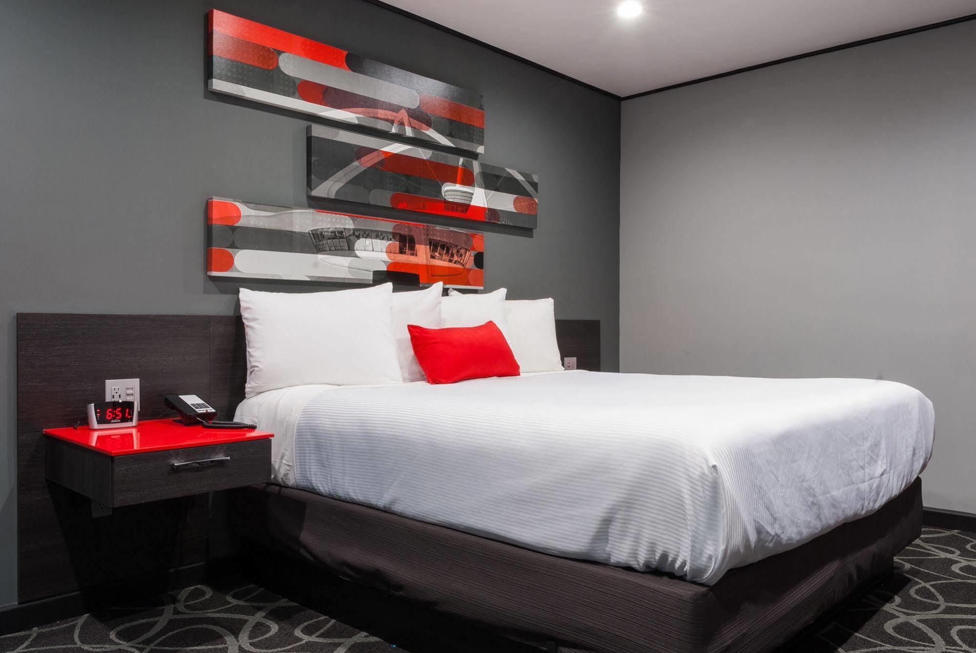 Astro Pasadena Hotel Eksteriør billede